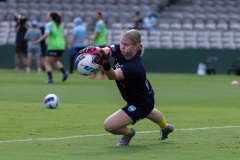 January 15, 2022: Katie Offer of Sydney FC warm up during A-League Women’s Rd 7 match between Sydney FC and Canberra United at Netstrata Jubilee Stadium, on January 15, 2022 in Sydney NSW. 
(Image by: May Bailey | Beyond 90)