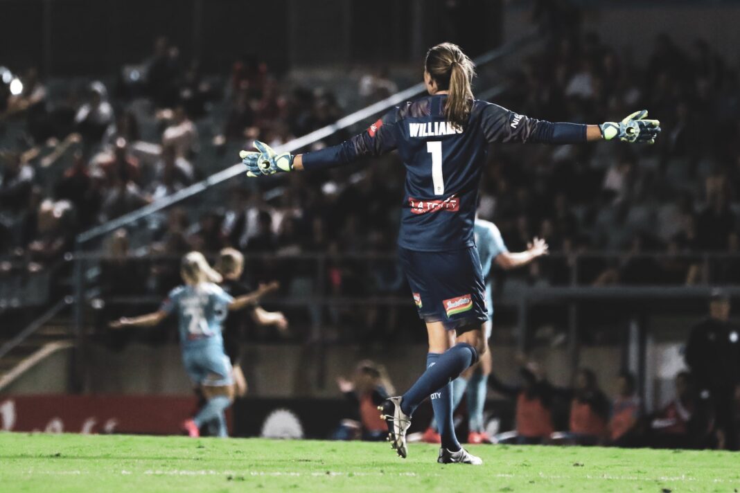 ydia Williams playing for Melbourne City, against Western Sydney Wanderers at Marconi Stadium, during the 2019-20 A-League Women season. Photo credit: Kellie Lemon / KLZ Photography