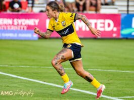 Central Coast Mariners forward Brooke Nunn sprints during the 2024-25 A-League Women game between Western Sydney Wanderers and the Mariners at Wanderers Football Park. Photo credit: Angela de Pourbaix (Instagram - @amg_visual_storytelling_ )