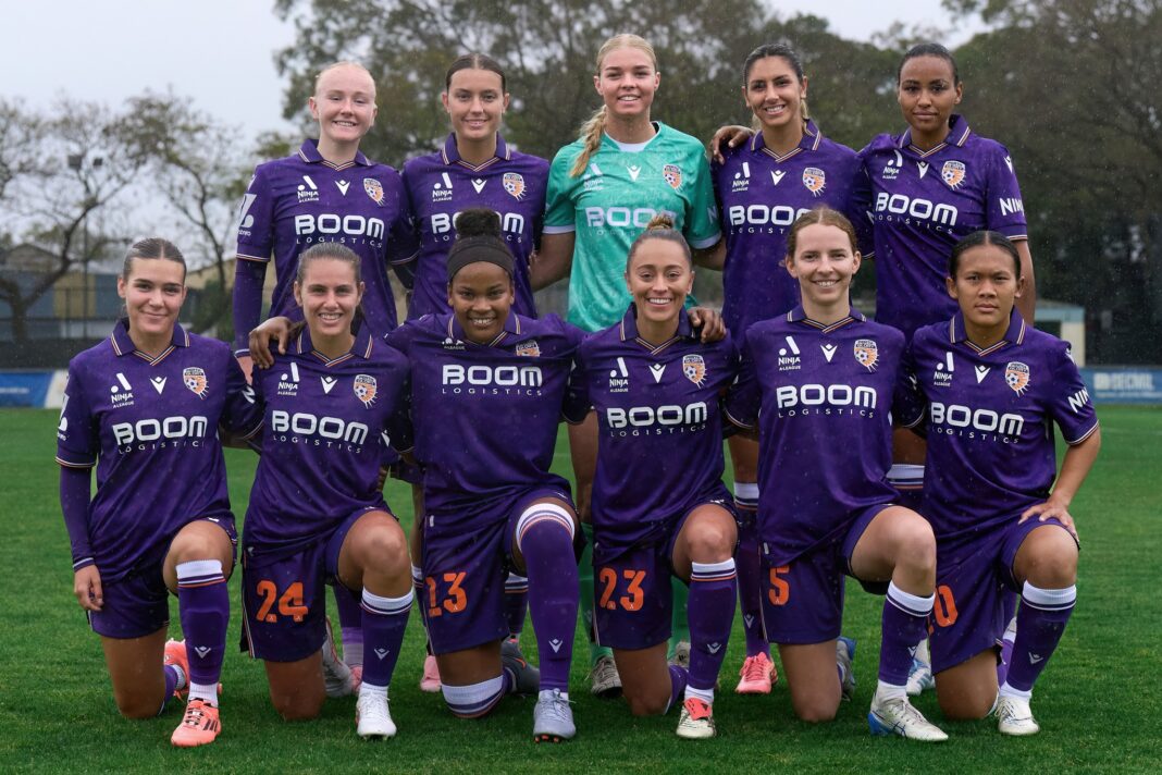 Perth Glory team ahaed of the State Cup Challenge game against the WA State Team. Image courtesy of Football West.